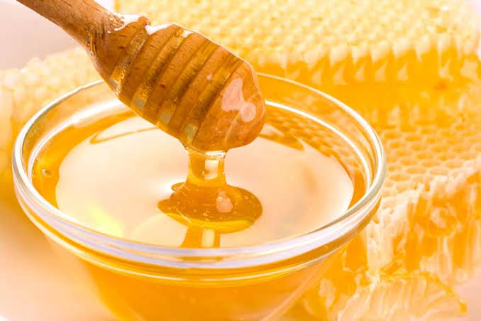 علاج الإمساك بالعسل