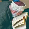 تفسير رؤية تقبيل القرأن في المنام